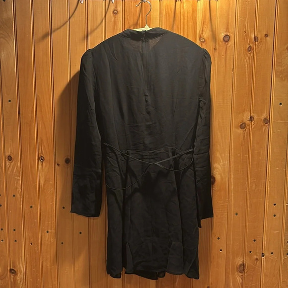 New REFORMATION Tessa black mini wrap dress - Picture 6 of 6
